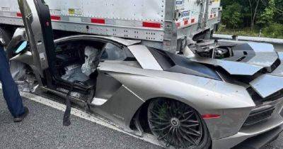Страшное ДТП: грузовик раздавил суперкар Lamborghini за $350 000 (фото)