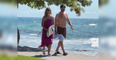 Бывшая жена Кевина Костнера улетела отдыхать на Гавайи с его лучшим другом