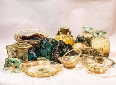 На дне моря нашли стеклянную посуду которой 2000 лет - фото и видео