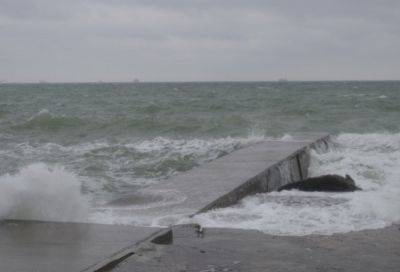 Жителей Одессы предупредили о новой опасности с моря: "Берегите себя и своих близких"