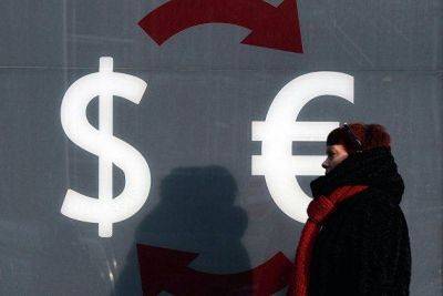 Аналитик Васильев: к концу недели рубль вновь ослабеет до более 90 за доллар и 100 за евро