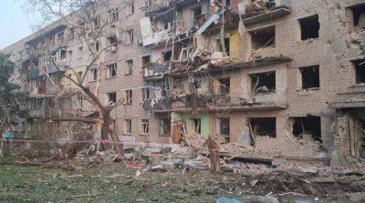 Рф сбросила управляемую авиабомбу рядом с жилыми домами на Харьковщине – фото последствий