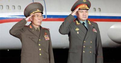 Визит Шойгу в Северную Корею: министр обороны РФ назвал армию КНДР "сильнейшей в мире"