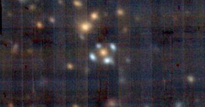 Астрономы увидели крест Эйнштейна, который показывает искажение пространства-времени (фото)