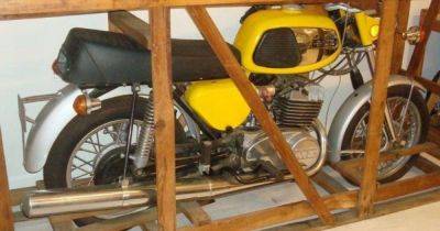 В Украине нашли редчайший немецкий мотоцикл 70-х без пробега и в заводском ящике (фото)