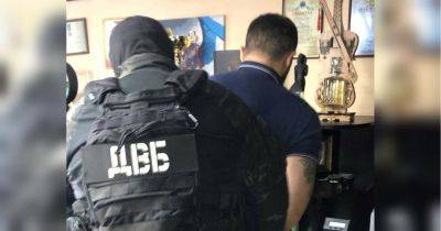 Скрыли преступление за 20 тысяч долларов: в Днепре задержаны полицейские начальники, «крышевавшие» бандитов