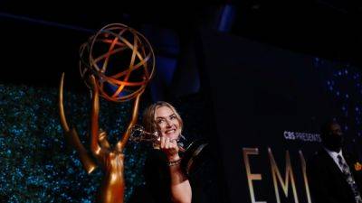 Вручение премии "Эмми" перенесли из-за забастовки в Голливуде