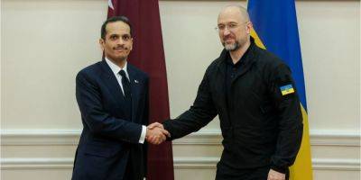Премьер-министр Катара прибыл с визитом в Украину и встретился со Шмыгалем: о чем говорили