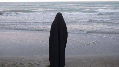Охота на женщин без хиджаба: на улицы Ирана вернулась полиция нравов - obzor.lt - Иран - Тегеран