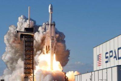 Компания SpaceX запустила на орбиту самый большой в мире коммерческий спутник