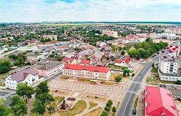 Минским очередникам предложили построить квартиры в Ляховичах — в 160 км от столицы