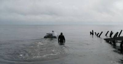 "Самые быстрые в Черном море": CNN впервые показала морские надводные дроны MAGURA V5 (видео) - focus.ua - Украина - Стамбул