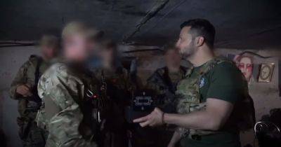 Зеленский посетил позиции ССО на Бахмутском направлении (видео)