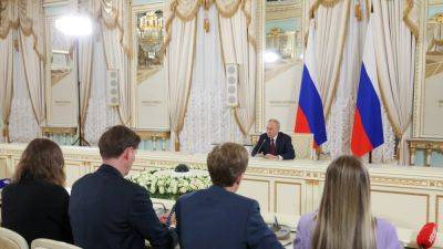 Путин ответил на вопрос про преследования Кагарлицкого и Беркович