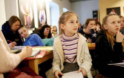 В МОН озвучили варианты обучения для украинских детей за границей