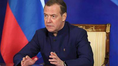 Медведев снова угрожает ядерным апокалипсисом