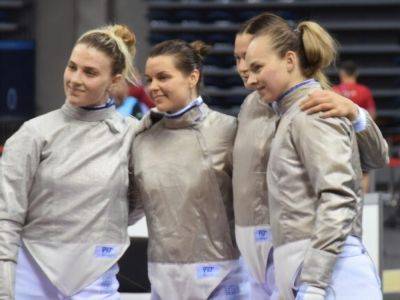 Женская сборная Украины по фехтованию вышла в полуфинал чемпионата мира. Решающий удар нанесла Харлан