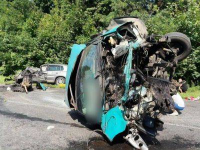 В Полтавской области в ДТП попала маршрутка с пассажирами, погибли два человека и пострадали 11 – полиция