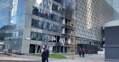 Ночные взрывы в Москве: беспилотник ударил по бизнес-центру "Москва-Сити" (видео)
