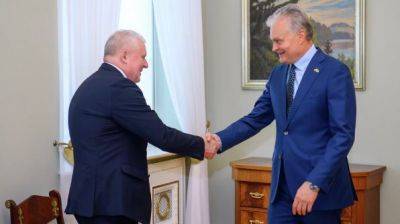 Президент Литвы видит возможности работы с Анушаускасом, но ждет оценки правоохраны