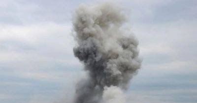 Как минимум семь громких взрывов: в Симферополе российская ПВО работает по БПЛА, — соцсети