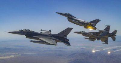 "График начинает сдвигаться": Кулеба высказался о сроках начала учений на F-16 (видео)