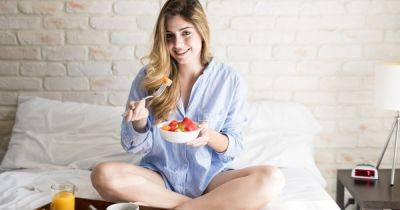 От лишнего веса до мигрени. 8 причин никогда не пропускать завтрак