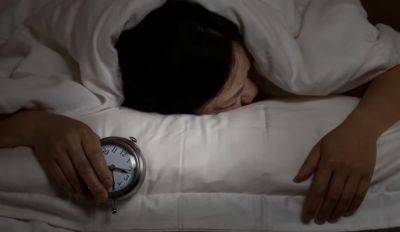 О чем свидетельствуют частые просыпания ночью: перечислены опасные болезни
