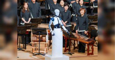 Справился лучше, чем ожидалось: робот дирижировал национальным оркестром Южной Кореи