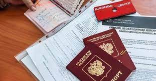 Латвия возобновила выдачу виз россиянам в ограниченном порядке