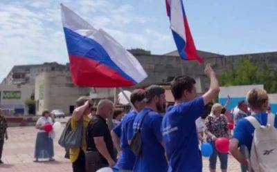 Настоящий "праздник" для детей: Как в Лисичанске прошла годовщина "освобождения" - видео