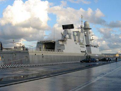 В годовщину ВМС Литвы в Клайпеду прибыл эсминец Caio Duilio