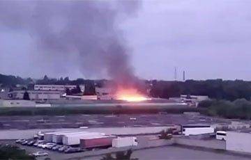 Крупный пожар на складе в Гомеле: пострадало имущество и техника