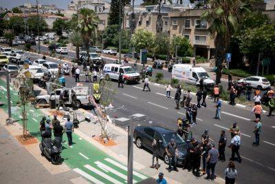 Две раненые в Тель-Авиве женщины находятся в тяжелом состоянии