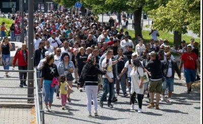 В Чехии прошла демонстрация цыган, требующих защиты от украинских беженцев