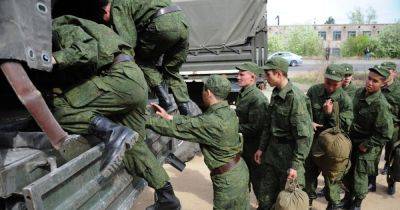 Простояли почти год: в Беларуси ликвидируют лагеря для мобилизованных РФ (фото)