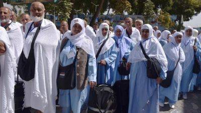 Первая группа таджикских паломников вернулась из хаджа