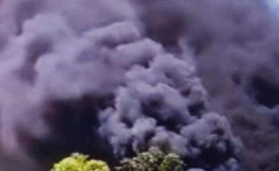 Небо стало черным от пожара, вокзала больше нет: россияне после ракетной атаки ударили "артой"