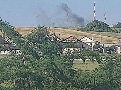 Девять беспилотников атаковали крупное нефтехранилище и энергоподстанцию в Белгородской области. Губернатор сообщил о сбитии "несколько воздушных целей"