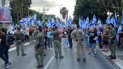 Противники реформы окружили дома политиков от Ликуда