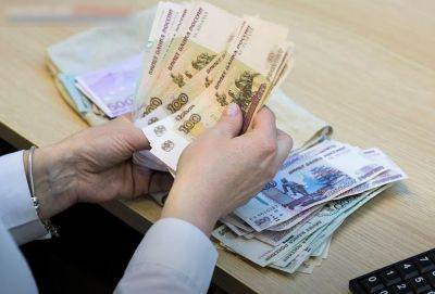 Полный крах России: из-за обесценивания рубля россияне остаются без стиральных машинок и чайников