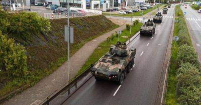 "Демонстрация воли": Польша отправит тысячи солдат на границу с Беларусью