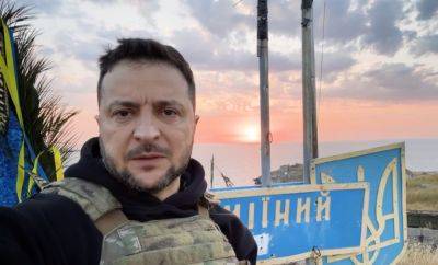 В 500-й день полномасштабной войны РФ против Украины Зеленский посетил остров Змеиный