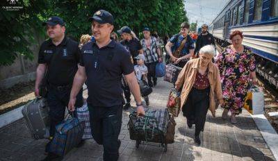 Продолжается обязательная эвакуация жителей Донетчины: как попасть на бесплатный эвакуационный поезд