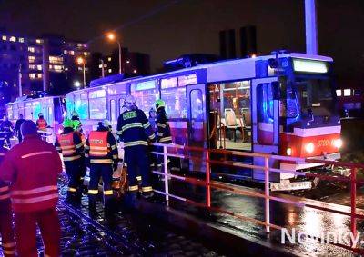 В Праге трамвай сбил человека