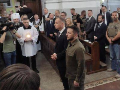 Зеленский встретился с Дудой в Луцке, они вместе почтили память жертв Волынской трагедии