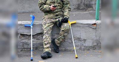 Влияет на выплаты: как военнослужащему получить статус лица с инвалидностью в результате войны