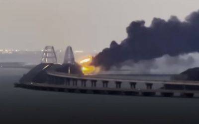 В Крыму мощная "бавовна": орки скулят о ракетной атаке, Крымский мост перекрыли – подробности