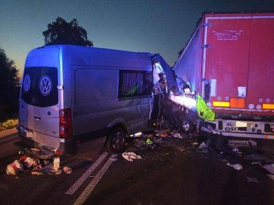 ДТП в Польше 9 июля – автобус с украинцами врезался в грузовик, есть погибшая и раненые