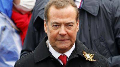 Медведев в очередной раз пригрозил ударом по трем украинским АЭС и Европе